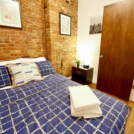2 Bedroom Cozy Unit In Lower Manhattan
